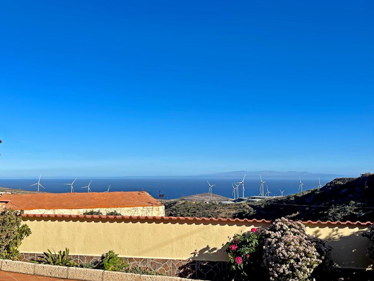 Vila Exquisite Rural House With Garden, Pool And Sea Views Arico Viejo Exteriér fotografie