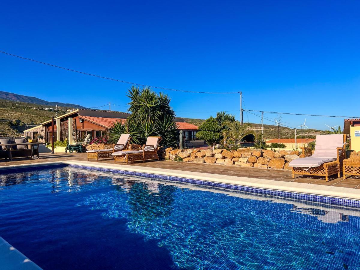 Vila Exquisite Rural House With Garden, Pool And Sea Views Arico Viejo Exteriér fotografie