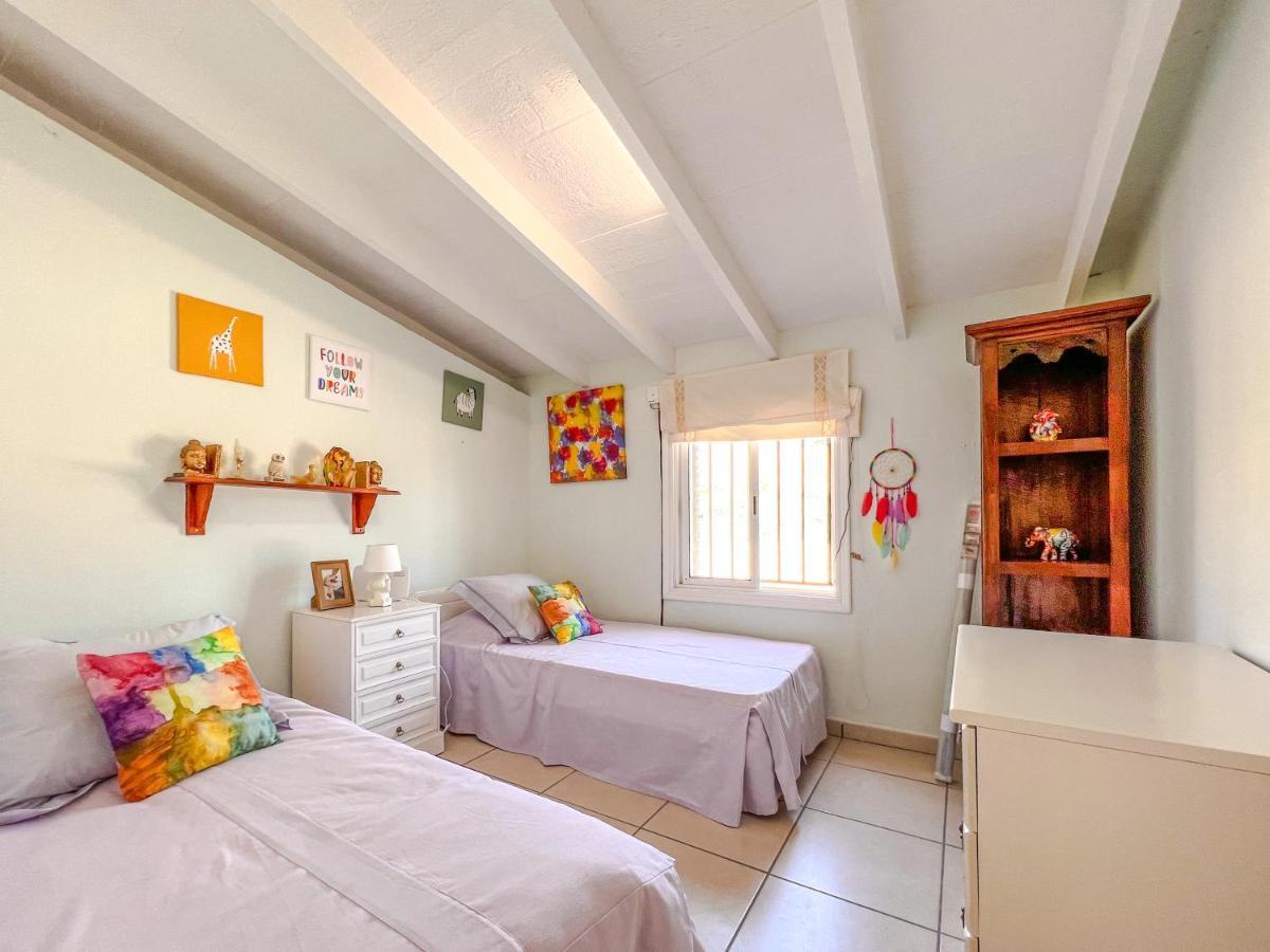 Vila Exquisite Rural House With Garden, Pool And Sea Views Arico Viejo Exteriér fotografie