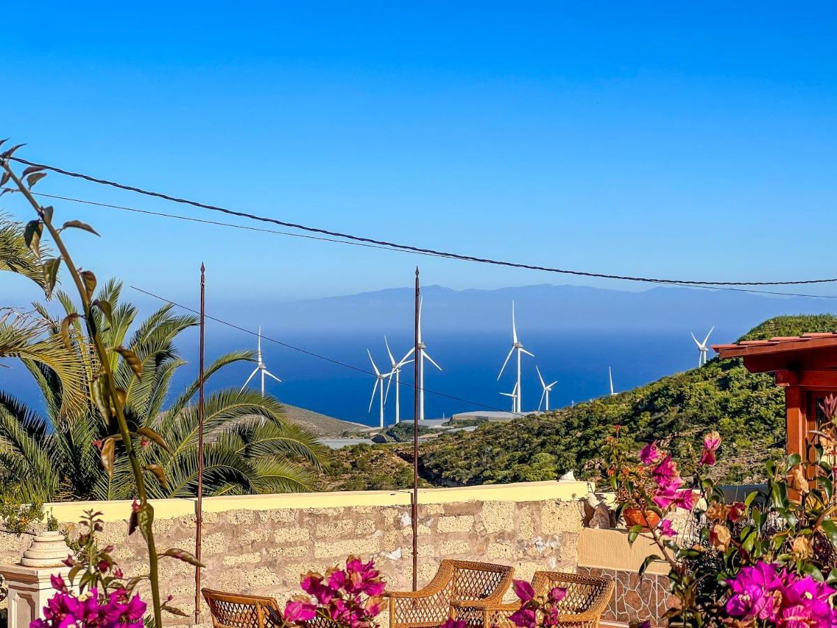 Vila Exquisite Rural House With Garden, Pool And Sea Views Arico Viejo Exteriér fotografie